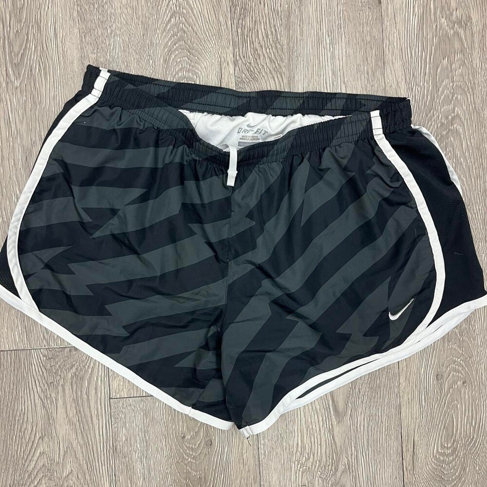 Nike black Tempo Dri-Fit running shorts Size L
